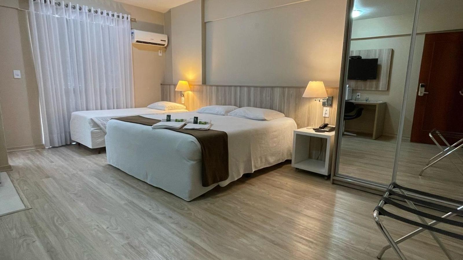Aquarius Flat Aptos E Suites サンタ・クルス・ド・スル エクステリア 写真